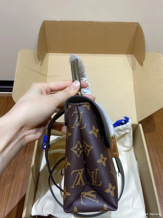 Cheap VUITTON LOUIS LOCKY BB 0810